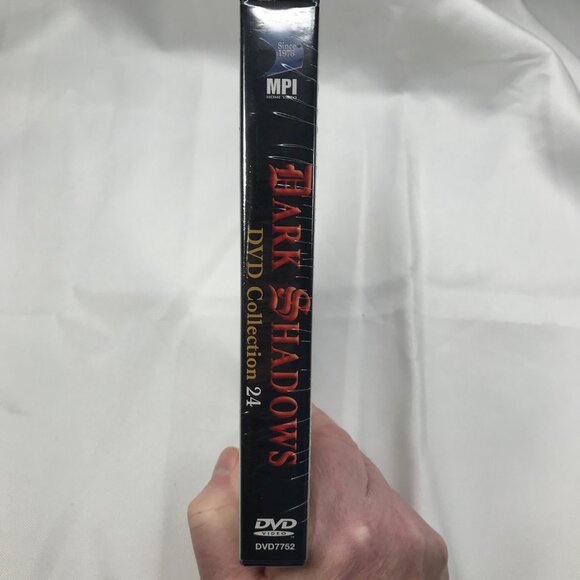 Dark Shadows DVD Collection 24, 40 Episodes With Postcard New In Package - Picture 7 of 8